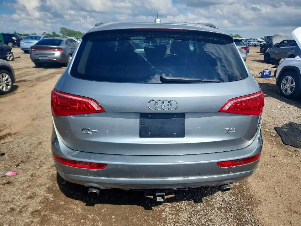 2010 AUDI Q5 PREMIUM PLUS  