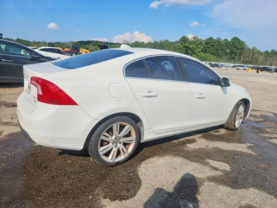 2012 VOLVO S60 T6  