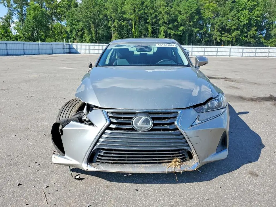 2017 LEXUS IS 200T  