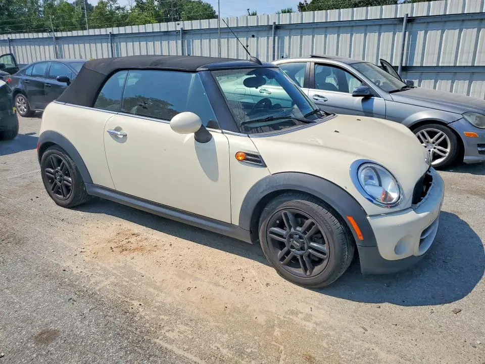 2015 MINI COOPER   
