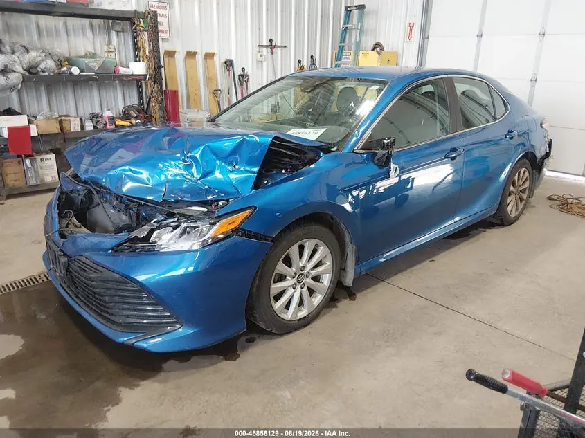 2019 TOYOTA CAMRY LE