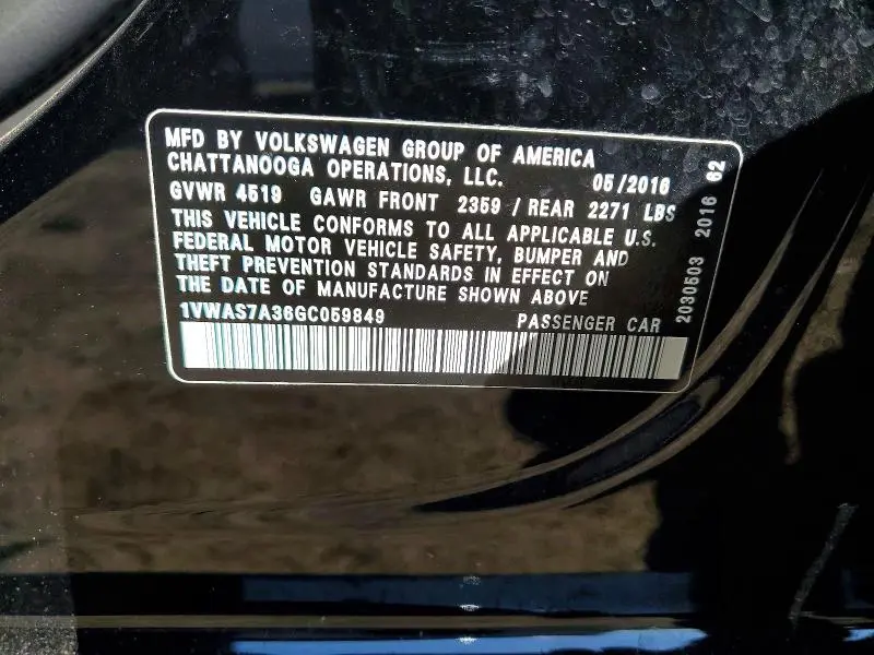 2016 VOLKSWAGEN PASSAT S  