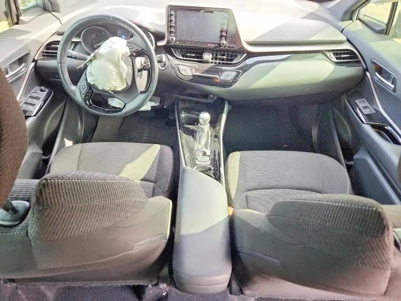 2019 TOYOTA C-HR XLE  