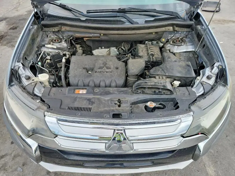 2017 MITSUBISHI OUTLANDER ES  