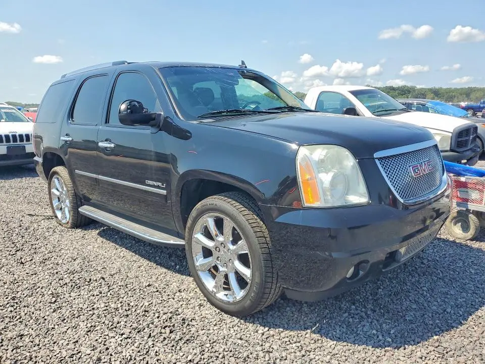 2013 GMC YUKON DENALI  