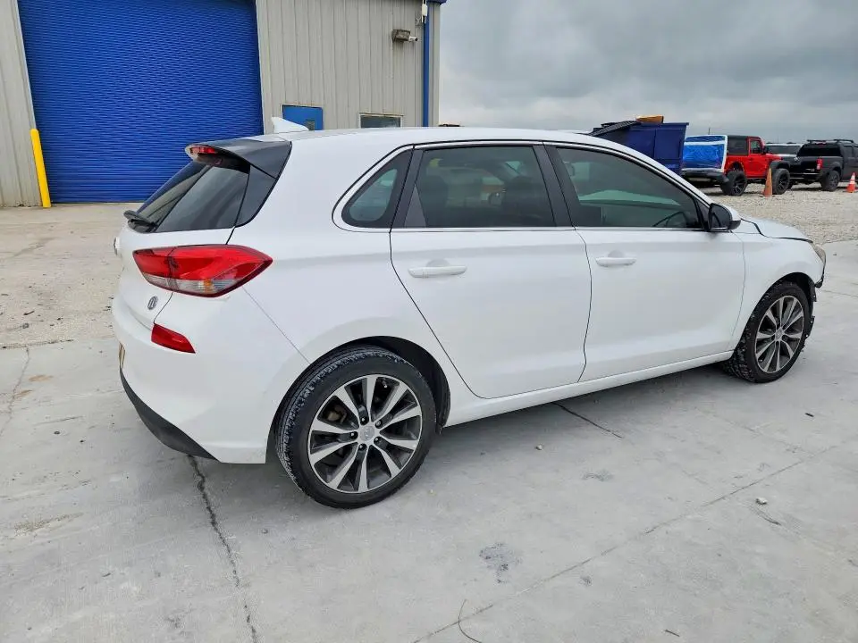2018 HYUNDAI ELANTRA GT BASE  