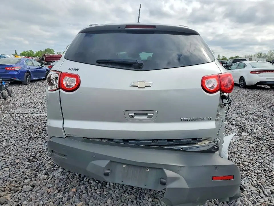 2012 CHEVROLET TRAVERSE LT  