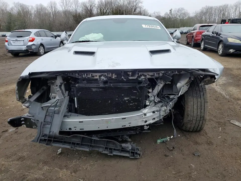2022 DODGE CHALLENGER SXT  