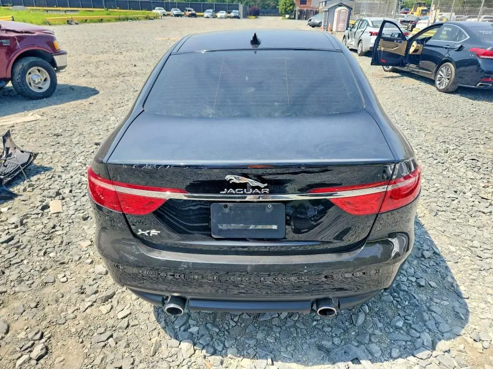 2017 JAGUAR XF PRESTIGE  