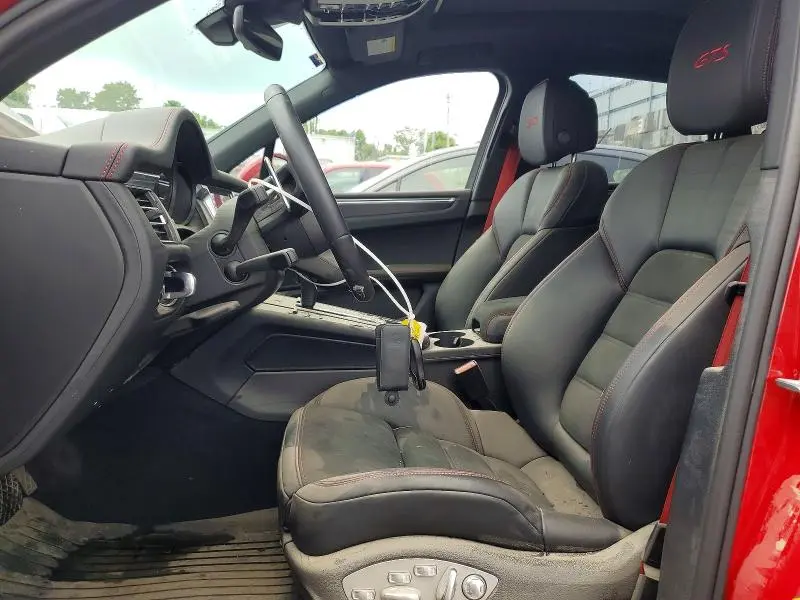 2022 PORSCHE MACAN GTS  