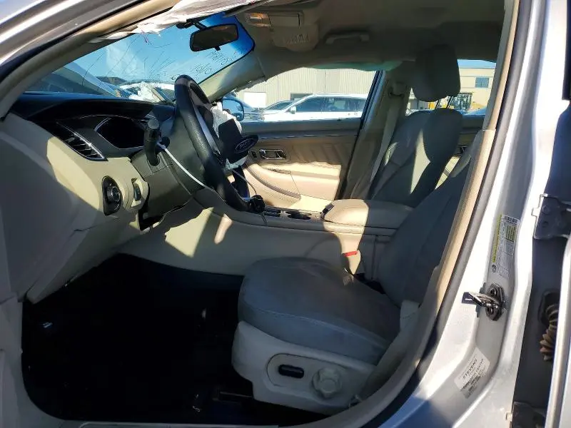 2017 FORD TAURUS SE  