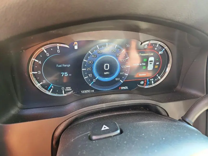 2020 CADILLAC ESCALADE PREMIUM LUXURY  