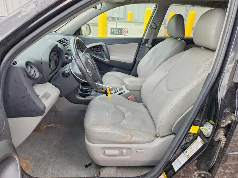 2011 TOYOTA RAV4 LIMITED  