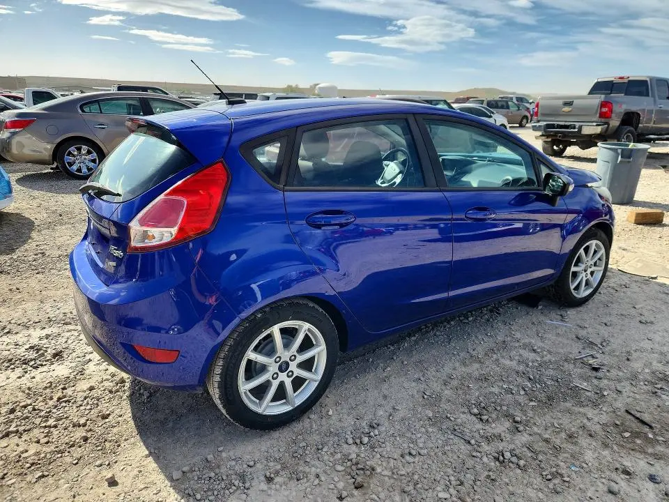 2015 FORD FIESTA SE  