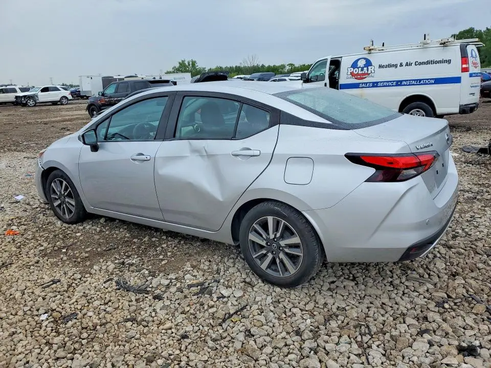 2021 NISSAN VERSA SV  
