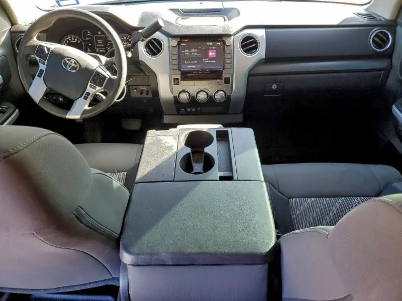 2020 TOYOTA TUNDRA CREWMAX SR5  