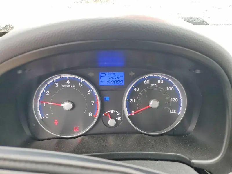 2010 HYUNDAI ACCENT GLS  