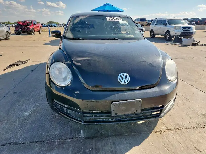 2012 VOLKSWAGEN BEETLE   
