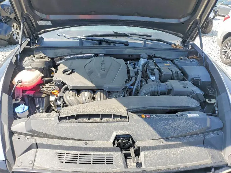 2023 HYUNDAI SONATA SE  