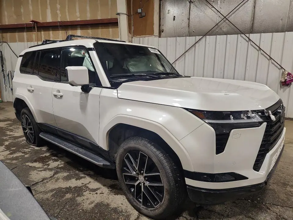 2024 LEXUS GX   