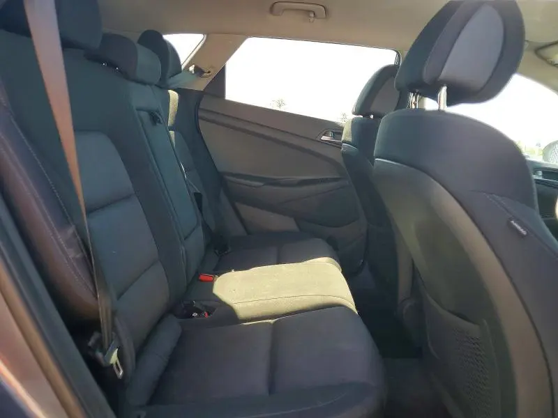 2016 HYUNDAI TUCSON BASE  