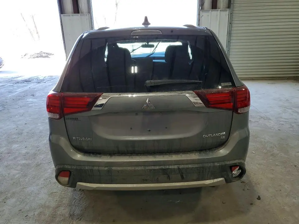 2018 MITSUBISHI OUTLANDER SE  
