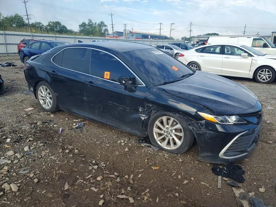 2021 TOYOTA CAMRY LE  