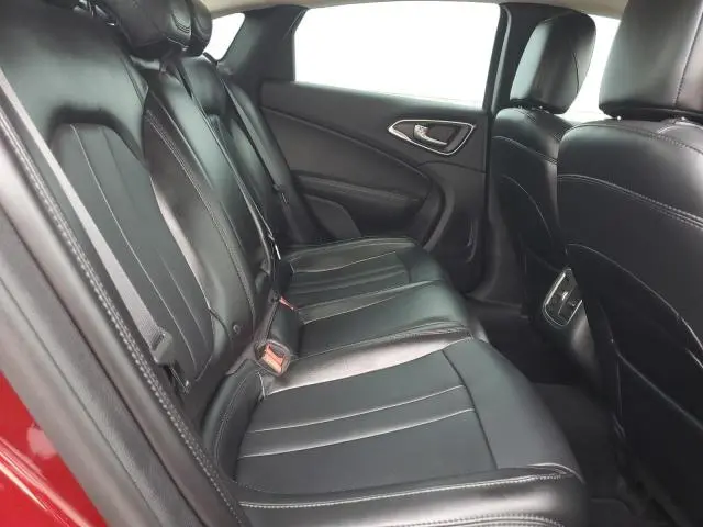 2016 CHRYSLER 200 C  