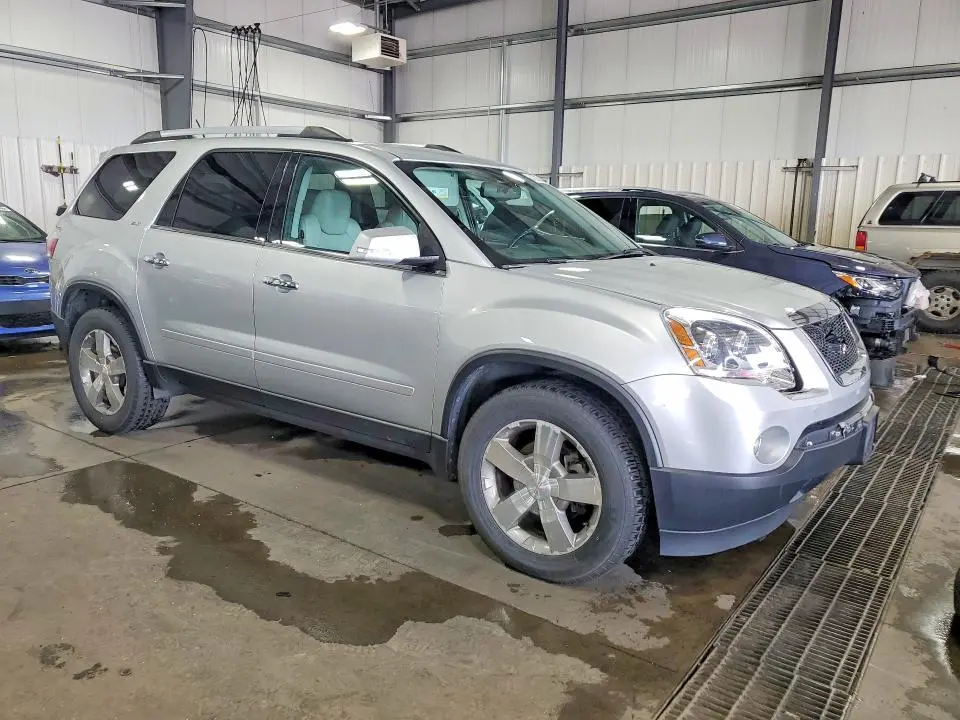 2012 GMC ACADIA SLT-1  