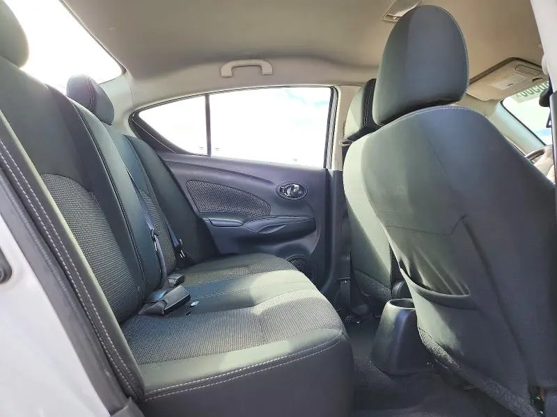 2019 NISSAN VERSA SV  