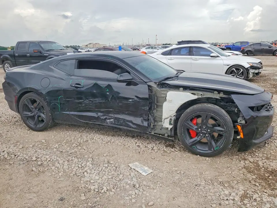 2021 CHEVROLET CAMARO LT  