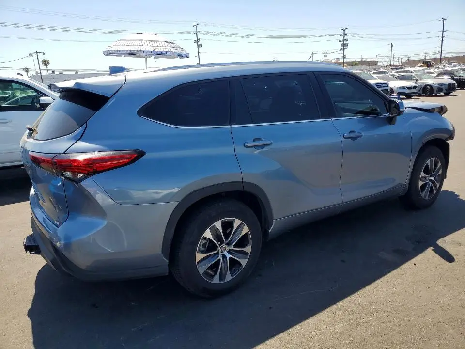 2021 TOYOTA HIGHLANDER   