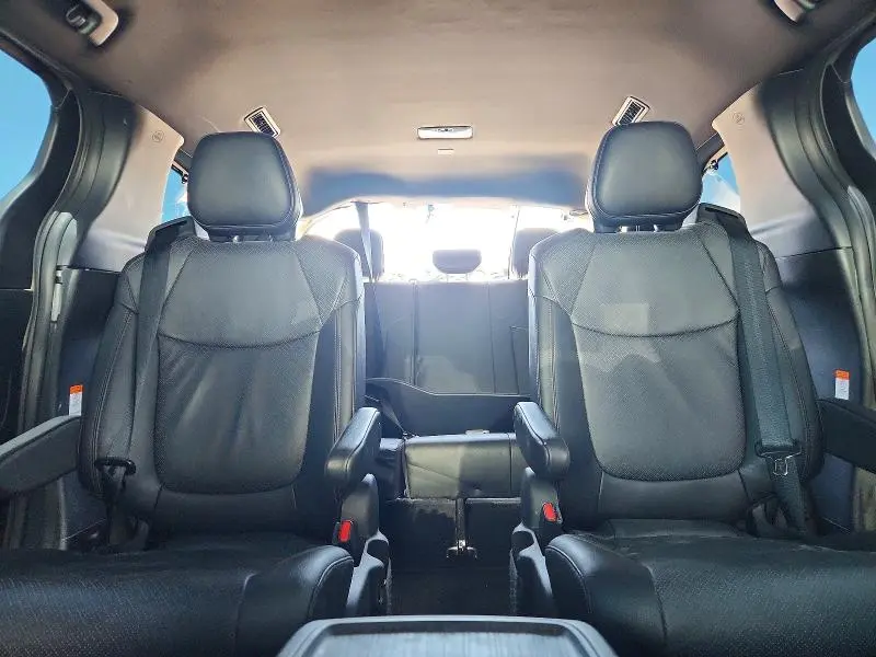 2025 TOYOTA SIENNA PLATINUM 7-PASSENGER  