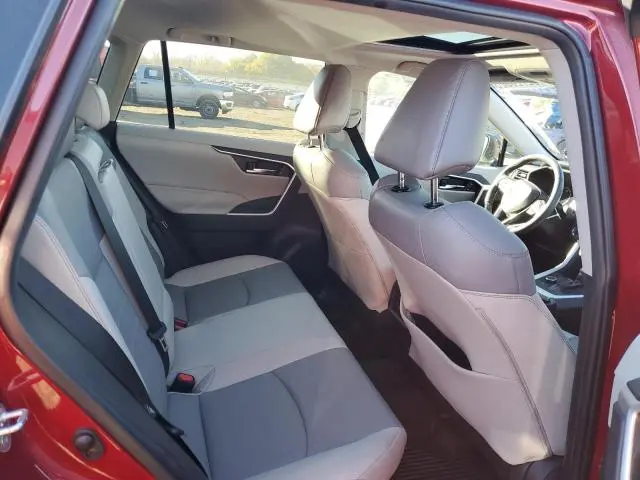 2022 TOYOTA RAV4 XLE PREMIUM  