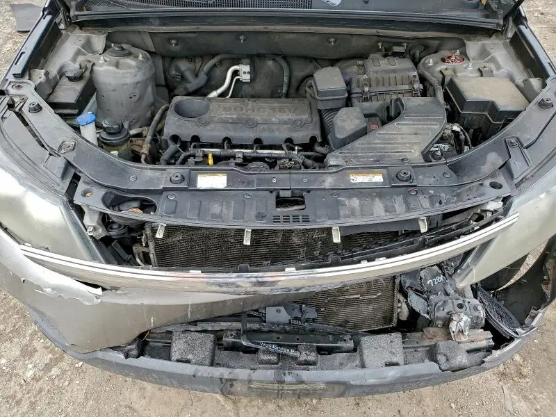 2012 KIA SORENTO BASE  