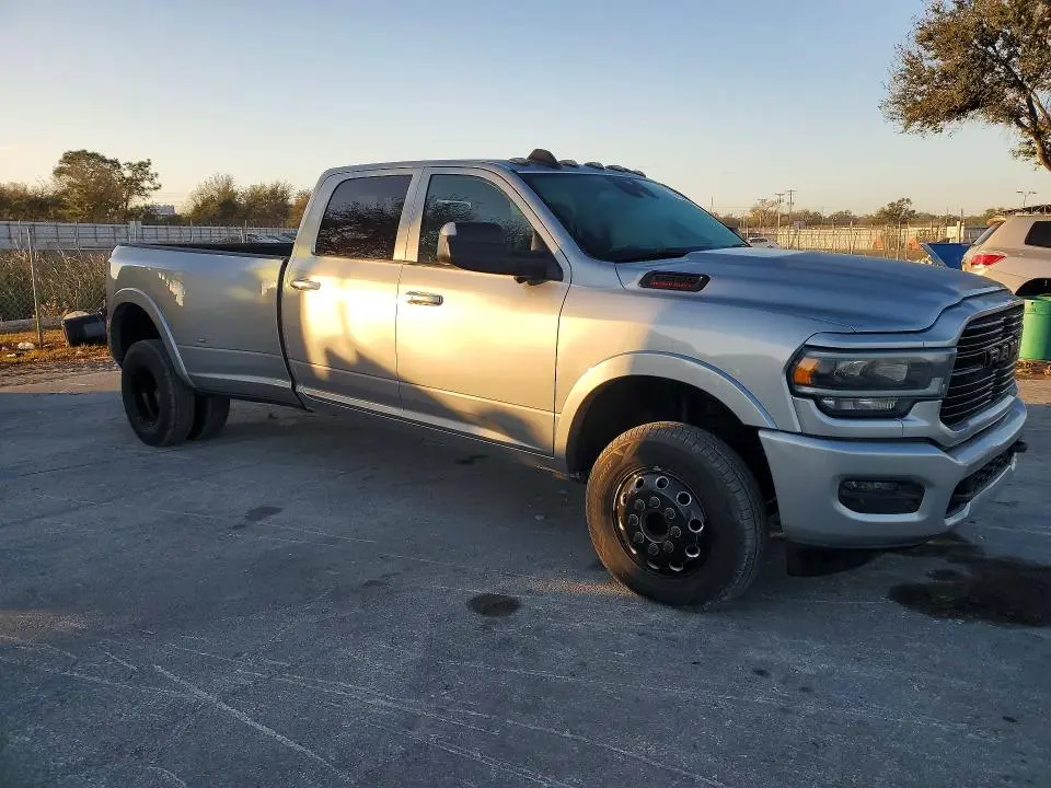 2022 RAM 3500 LARAMIE  