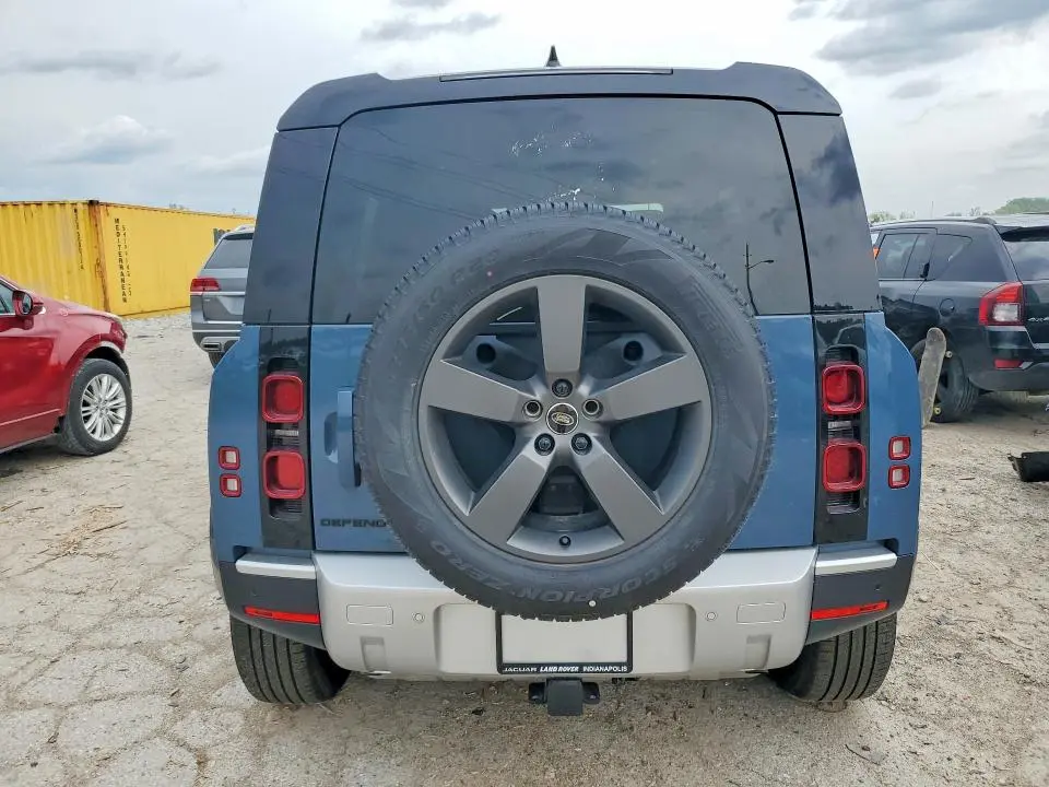 2025 LAND ROVER DEFENDER 110 S  