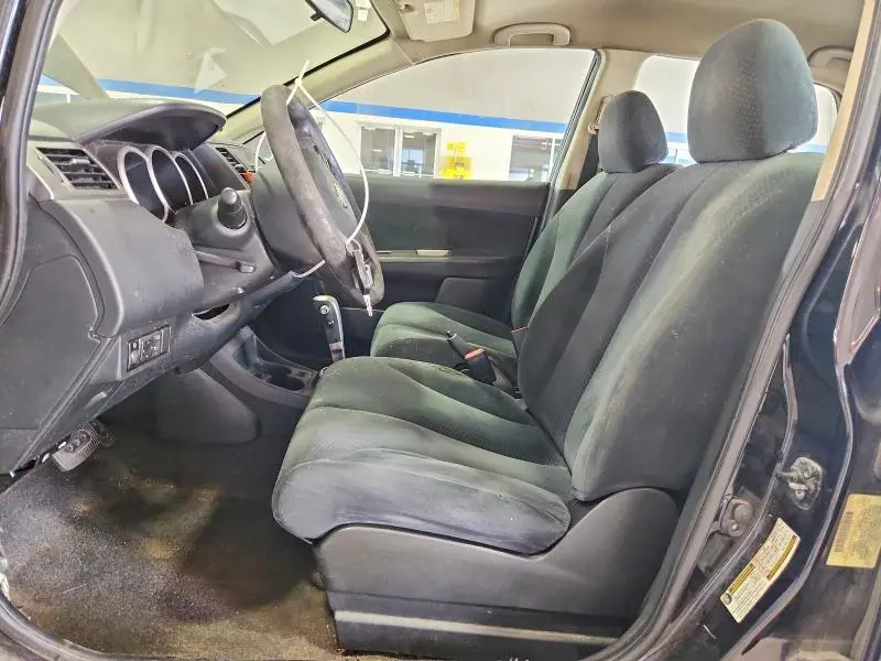 2011 NISSAN VERSA 1.8 S  