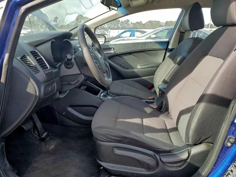 2018 KIA FORTE LX  