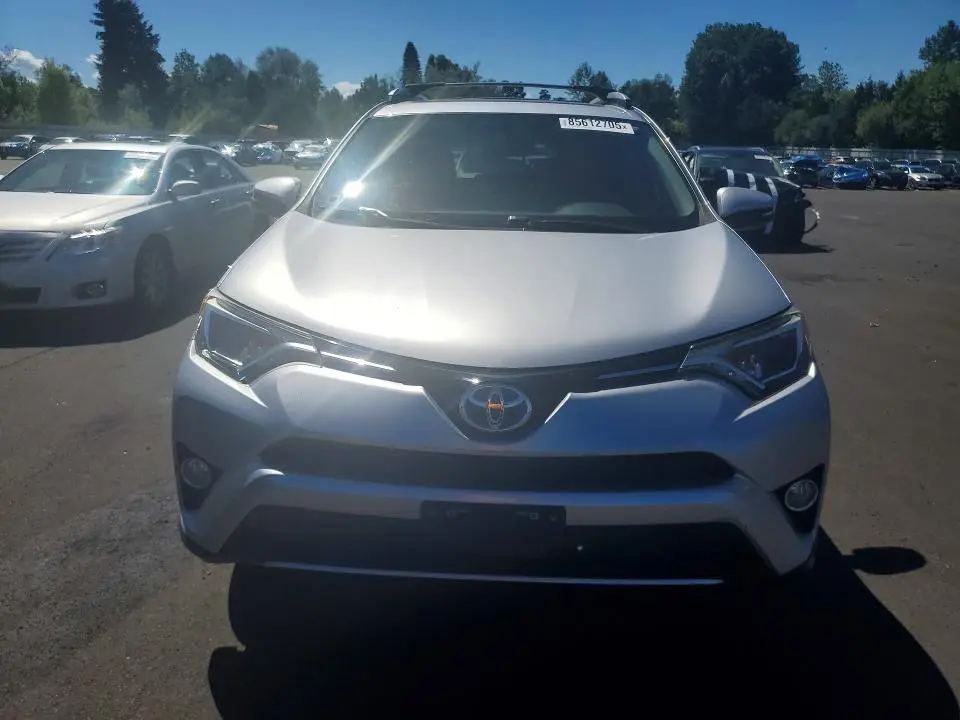 2016 TOYOTA RAV4 HV XLE  