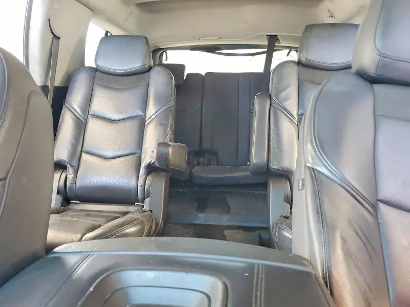 2019 CADILLAC ESCALADE LUXURY  