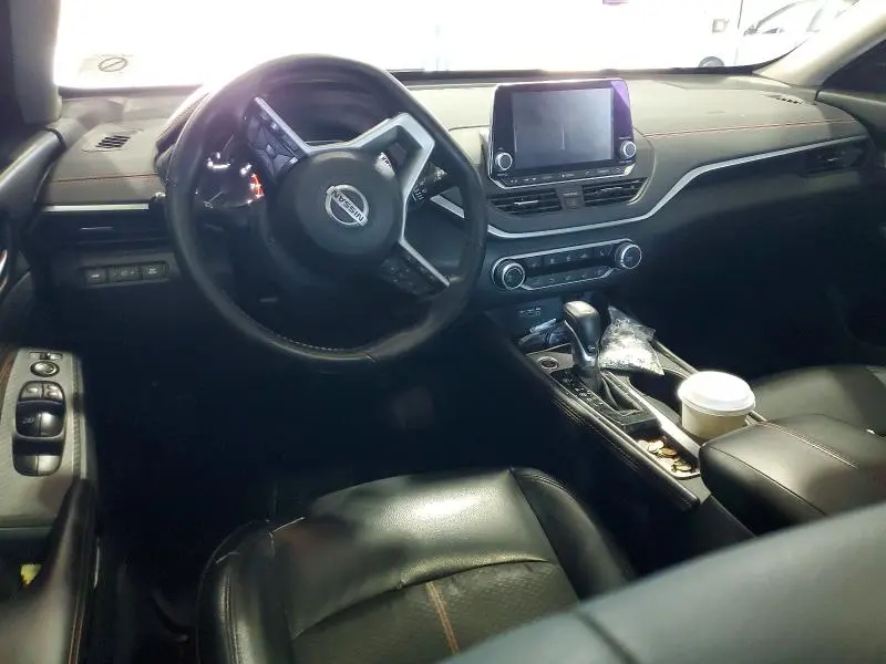 2021 NISSAN ALTIMA SR  