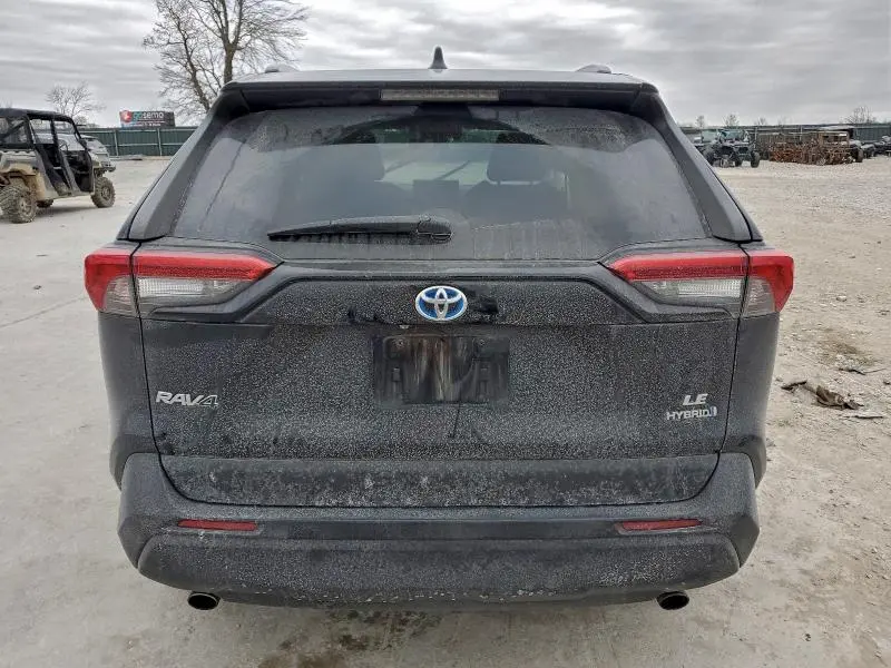 2020 TOYOTA RAV4 LE  
