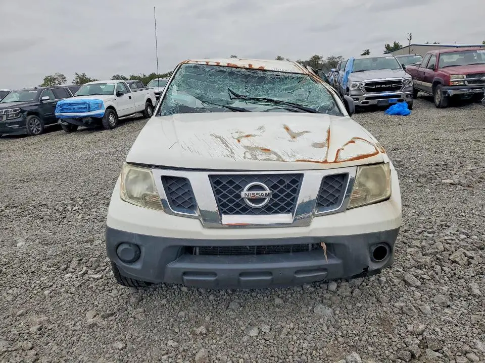 2016 NISSAN FRONTIER S  