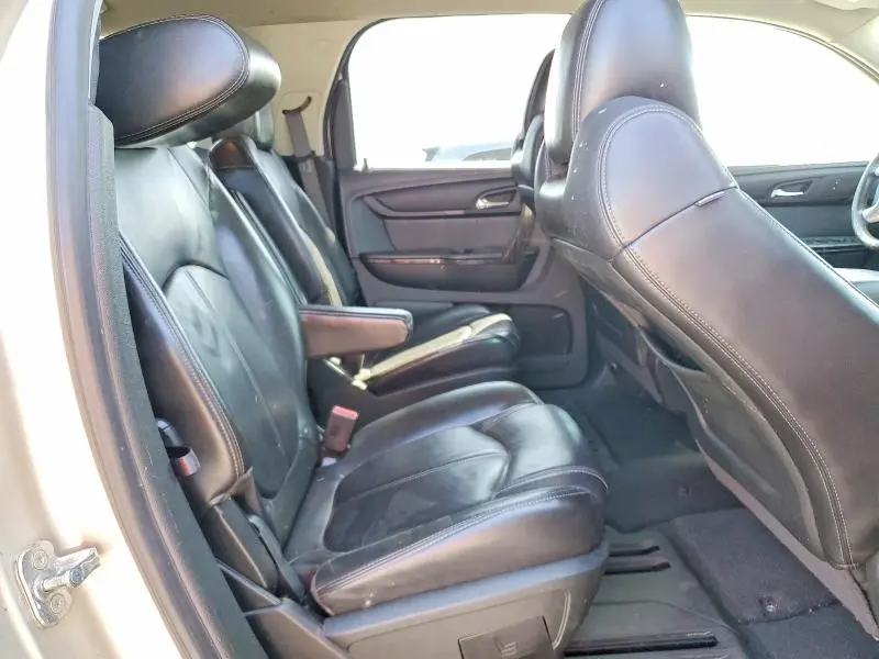 2013 GMC ACADIA SLT-1  