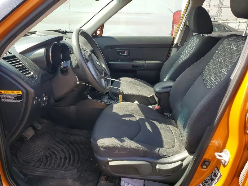 2011 KIA SOUL +  