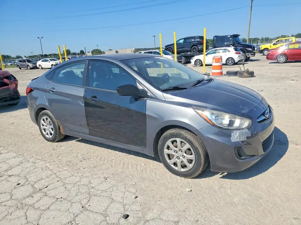 2012 HYUNDAI ACCENT GLS  
