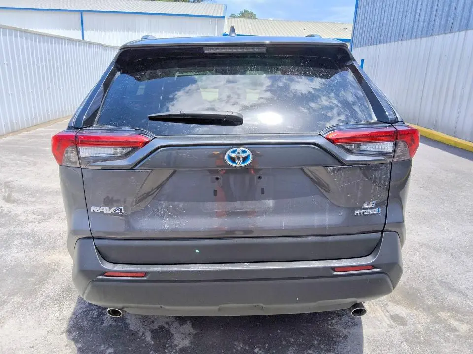 2023 TOYOTA RAV4 LE  