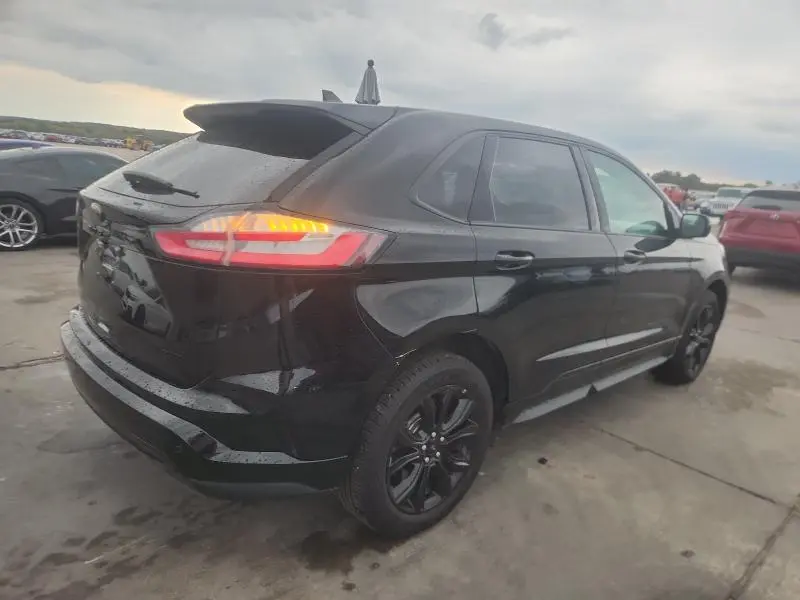 2023 FORD EDGE SE  