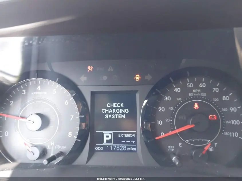 2015 TOYOTA SIENNA LE 8 PASSENGER